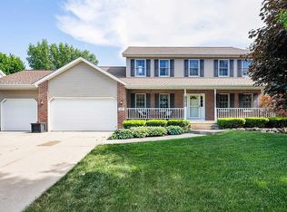 2087 Steven St, Sun Prairie, WI 53590