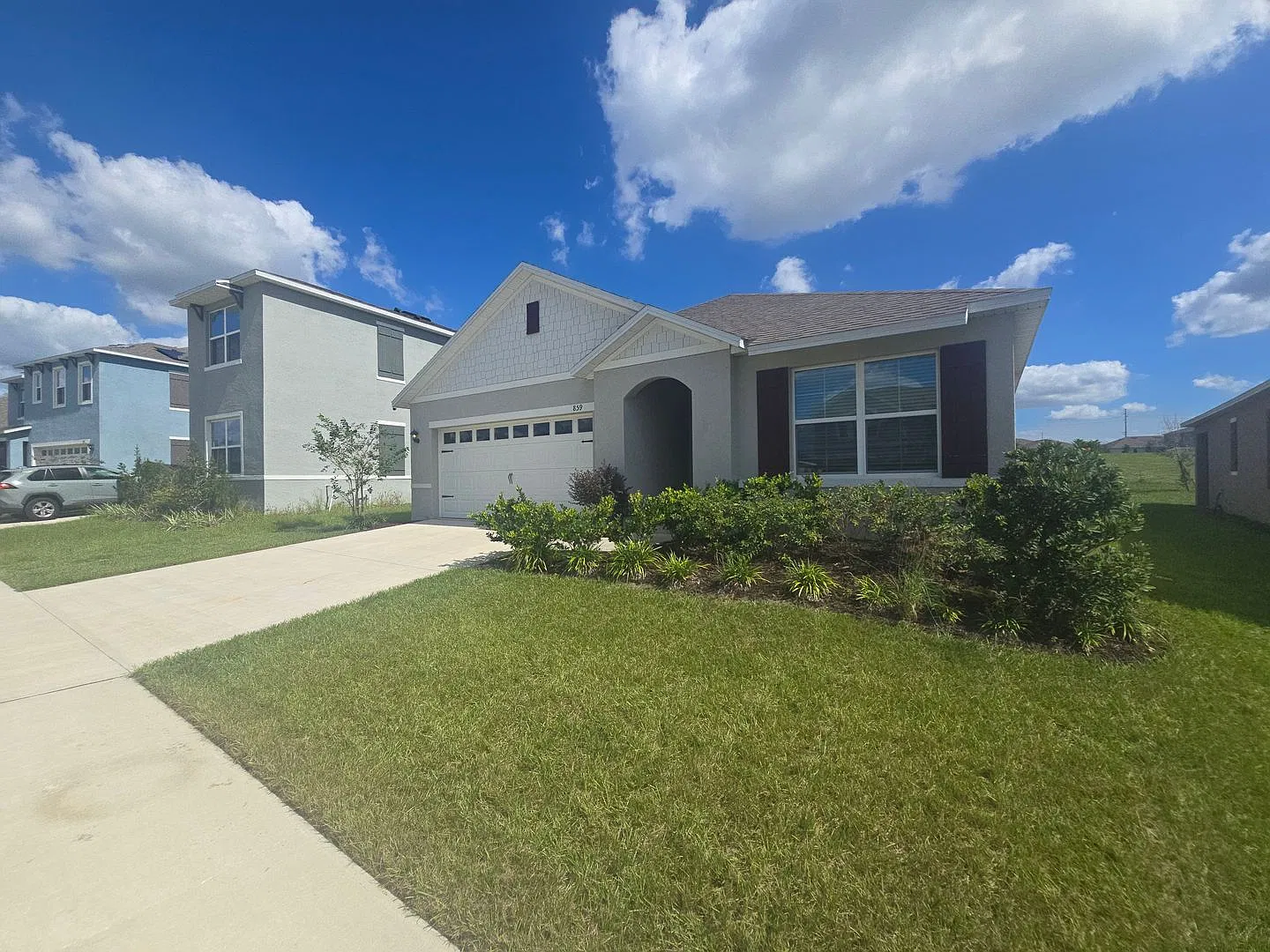 Newer built 3 bed 2 bath home — Photo 2