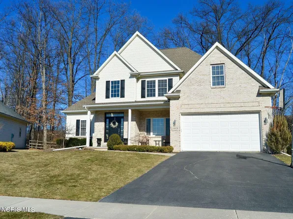 8828 Cedar Bend Rd, Sylvania, OH 43560