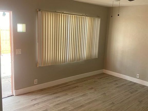 3rd image of 2501 E Clarendon Ave APT 2