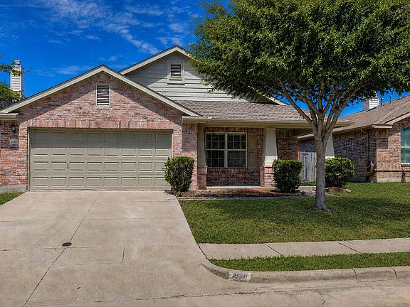 2nd image of 2011 Zavala Dr