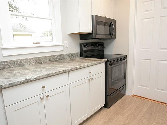 5th image of 3807 41st Ave N