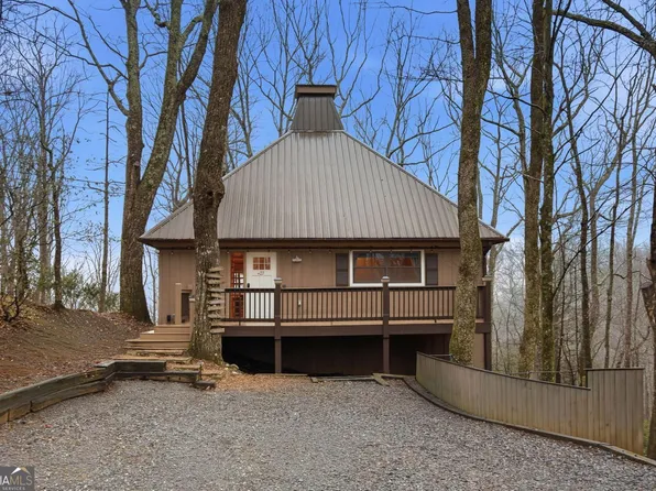 27 Laurel Ln, Ellijay, GA 30536