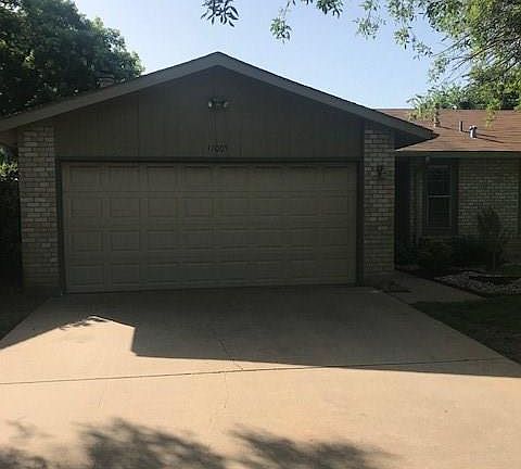 2nd image of 11005 Applewood Dr