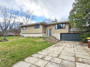 2905 Garden Ln, Crystal Lake, IL 60012