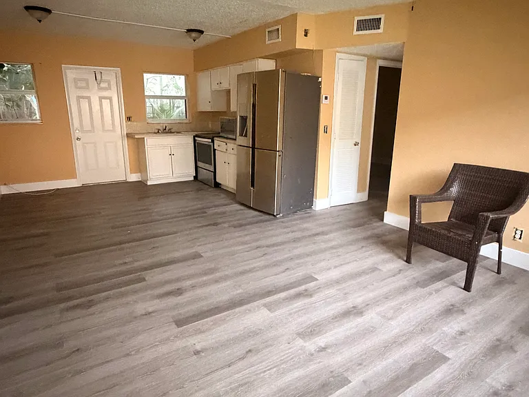 3906 SW 12th Ct #2 — Photo 3