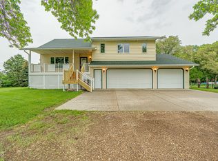 3359 Foxhaven Loop, Bismarck, ND 58503