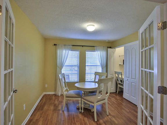 3rd image of 3360 Marsili Ave