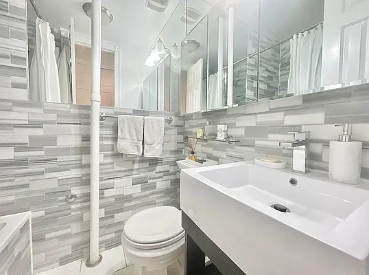 Rented by DALLAL | media 4