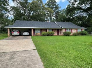 352 Ridgewood Dr, Pineville, LA 71360