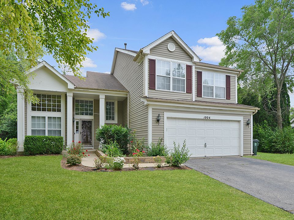 1st image of 1004 York Cir