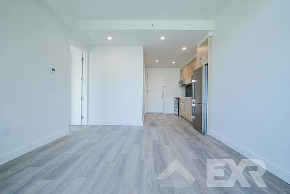 Rented by EXR | media 3