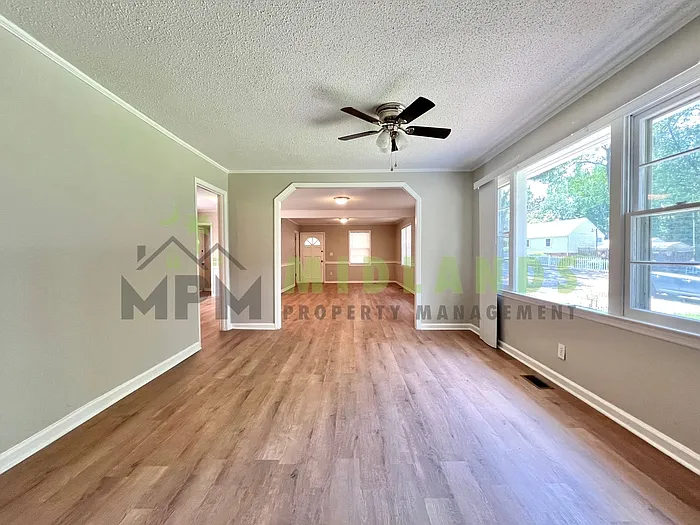 202 Partridge Dr — Photo 4