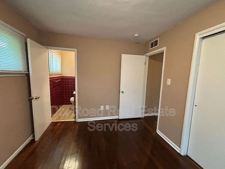 4984 State Route 122 — Photo 26