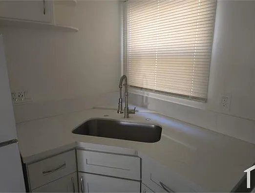 4772 Willow Brook Ave — Photo 8