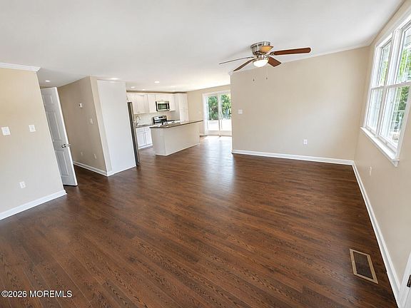 3rd image of 57 Shore Avenue