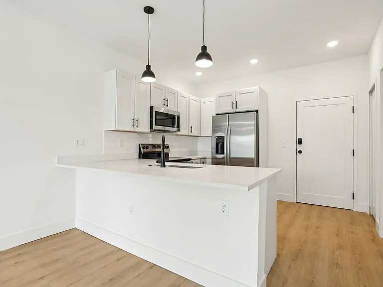 The Milk Stacks: Boutique Luxury Living in Downtown Orlando's Milk District — Photo 52