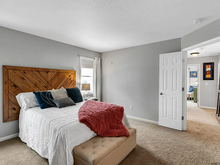 34 Thistle Dr — Photo 26