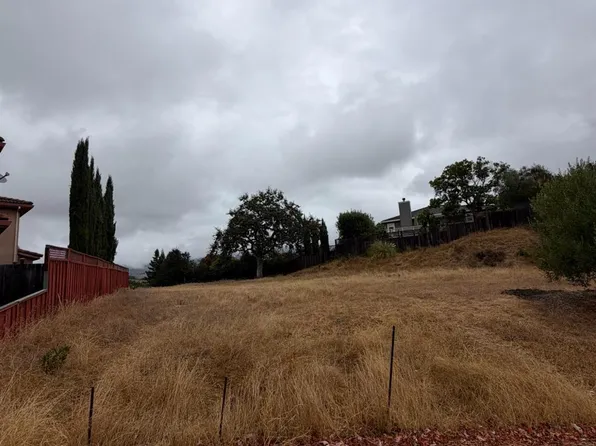 206 Cardwell Ct, Napa, CA 94559