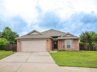 105 Kensington Ct, Rhome, TX 76078