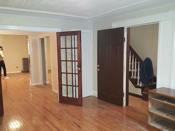 5th image of 839 Lafayette Ave #2