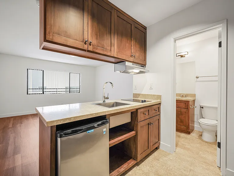 1832 Purdue Ave #205 — Photo 7