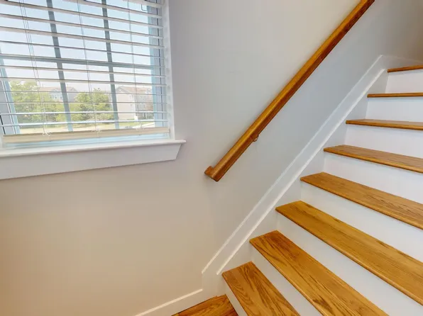 907 Fernandez Ct #907, Parlin, NJ 08859