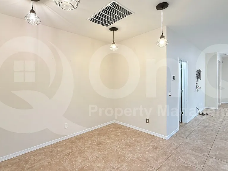 16325 N 73rd Dr — Photo 7