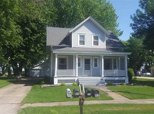 105 Merrill Rd, Castalia, IA 52133