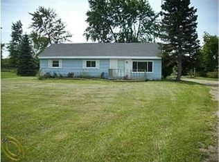 5905 Burdick Rd, Lapeer, MI 48446