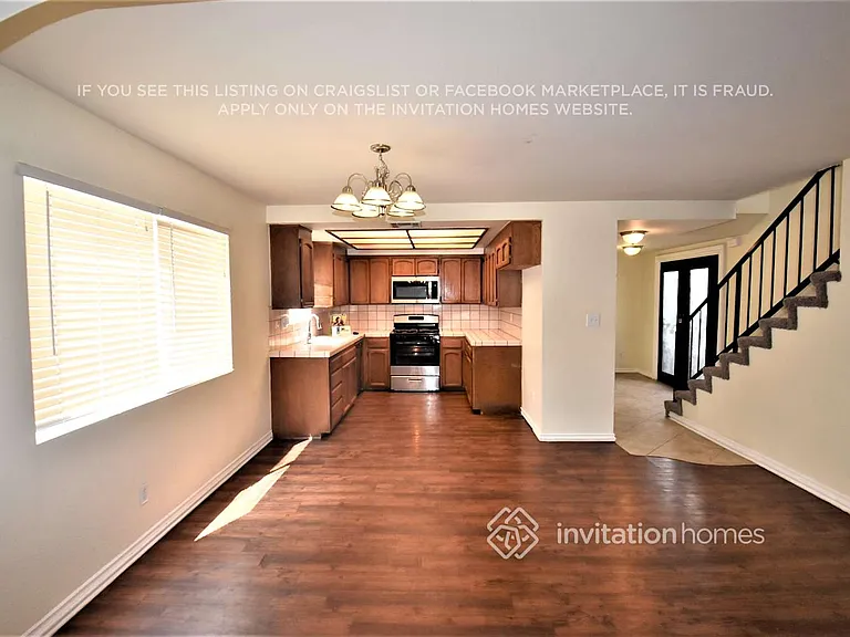 1435 W 3rd St — Photo 9