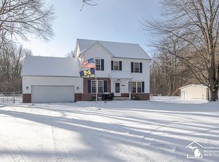 3673 Section Rd, Lambertville, MI 48144