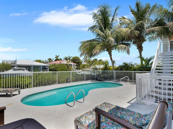 280 14th St, Key Colony Beach, FL 33051
