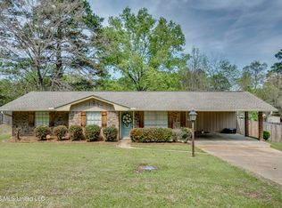 3314 Dawn Dr, Pearl, MS 39208