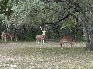 305 County Road 305, Beeville, TX 78102