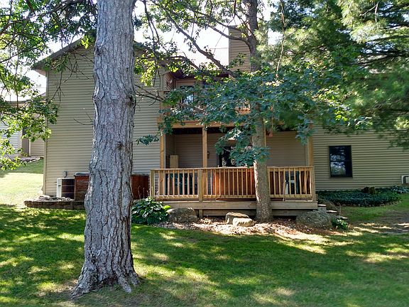 3rd image of 9079 Windsong Ln
