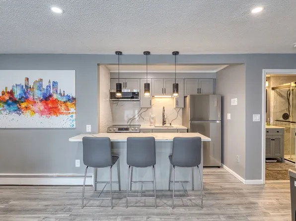 141 Essex St APT B3, Saugus, MA 01906