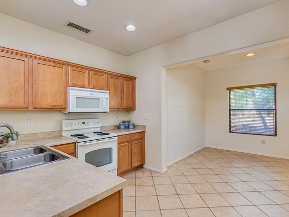 3rd image of 43973 W Cypress Ln