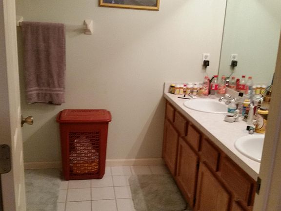 3rd image of 13715 RICHMOND PARK Drive N #101