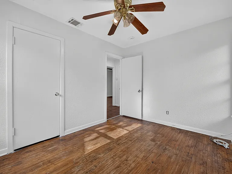 5503 Van Natta Ln — Photo 17