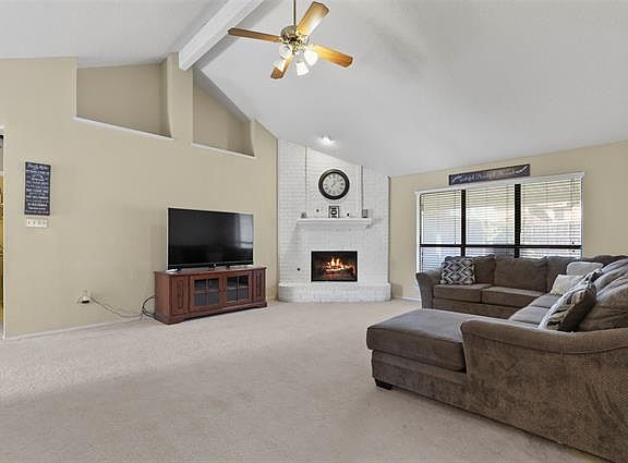 5th image of 1621 Briargrove Dr