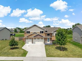 1752 Hidden Trl, Mayer, MN 55360