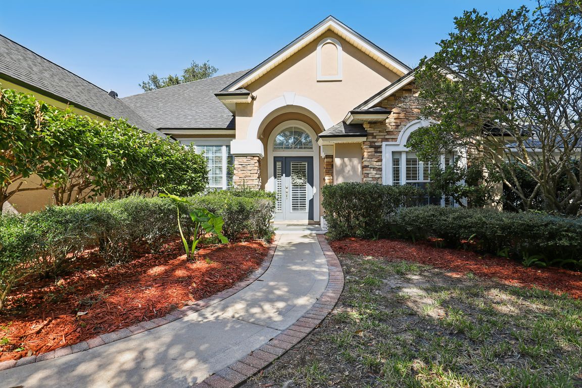 Stokes Creek Dr-S2510-001.jpg