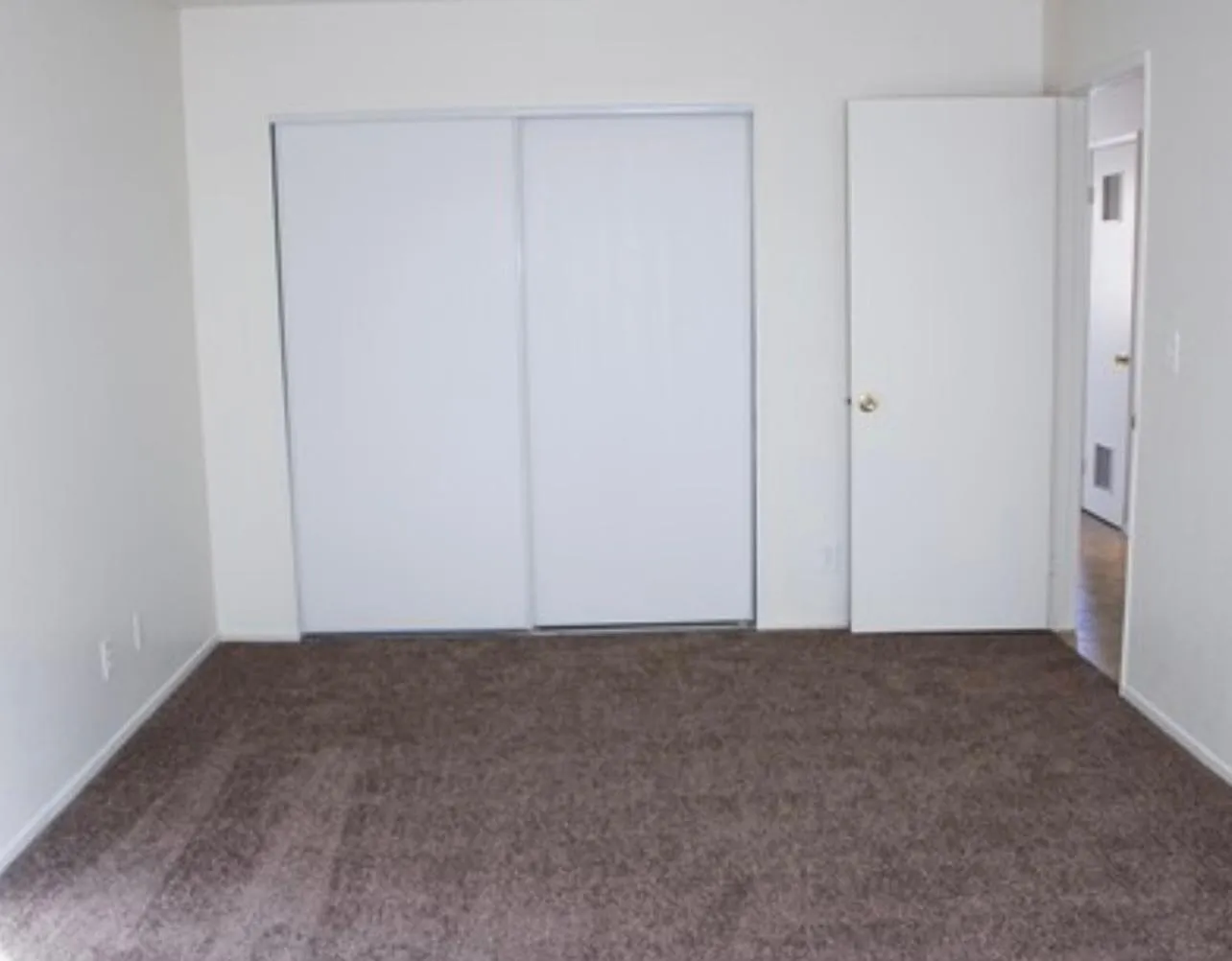 2 bed, 700 sqft, $1,395 — Photo 2