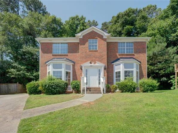 794 Guide Post Ln, Stone Mountain, GA 30088