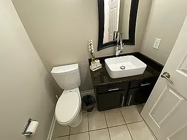3 bed, 2.5 bath, 1398 sqft, $2,600 — Photo 4