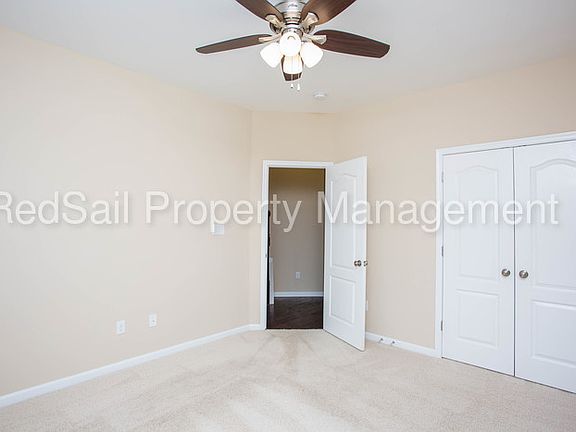 5th image of 4117 Prospect St