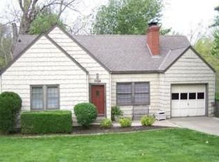 5526 Foster St, Overland Park, KS 66202
