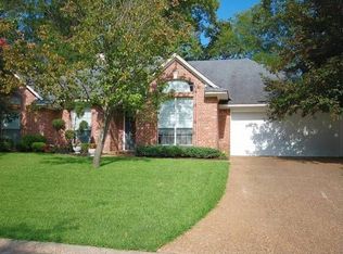 104 Hanging Moss Ln, Benton, LA 71006