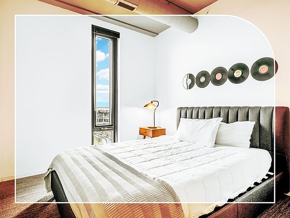 5th image of 3203 Race St #1004